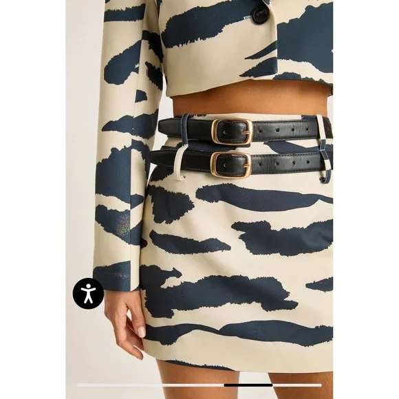 Nasty Gal Tiger Tailored Double Belted Mini Skirt Cream Navy Animal Print US 8 - Picture 3 of 11